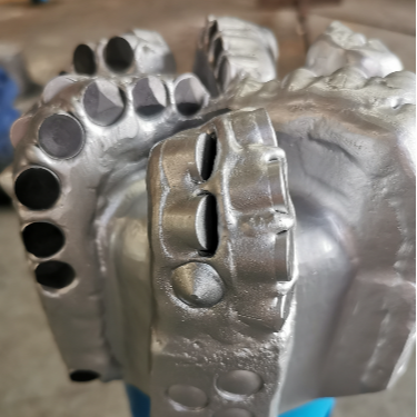 Punta di perforazione PDC da 6-5/8 pollici diametro S613 API Reg Strumento di perforazione